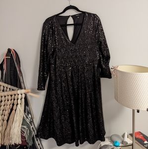 Gorgeous black NYE sequined sparkly dress torrid XL long sleeve